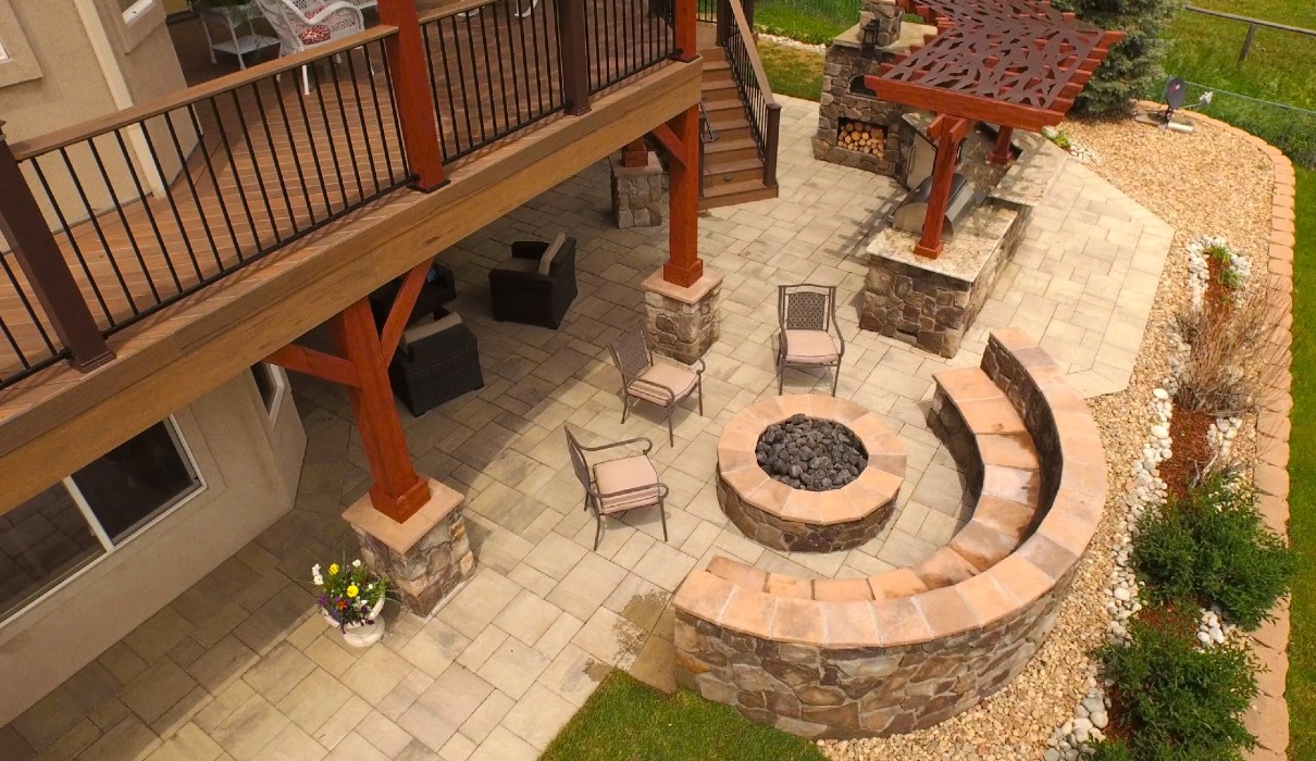 deck with fire pit