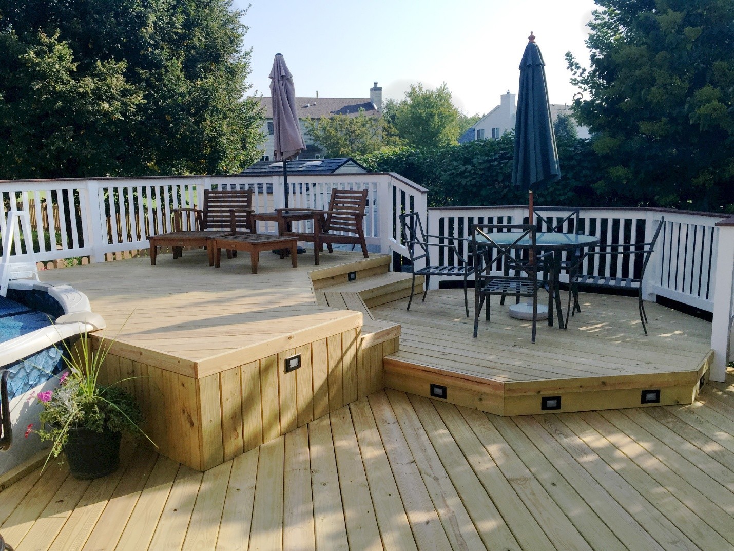 Custom wood deck in Aurora, IL by local deck builder, Archadeck of Chicagoland-Naperville.
