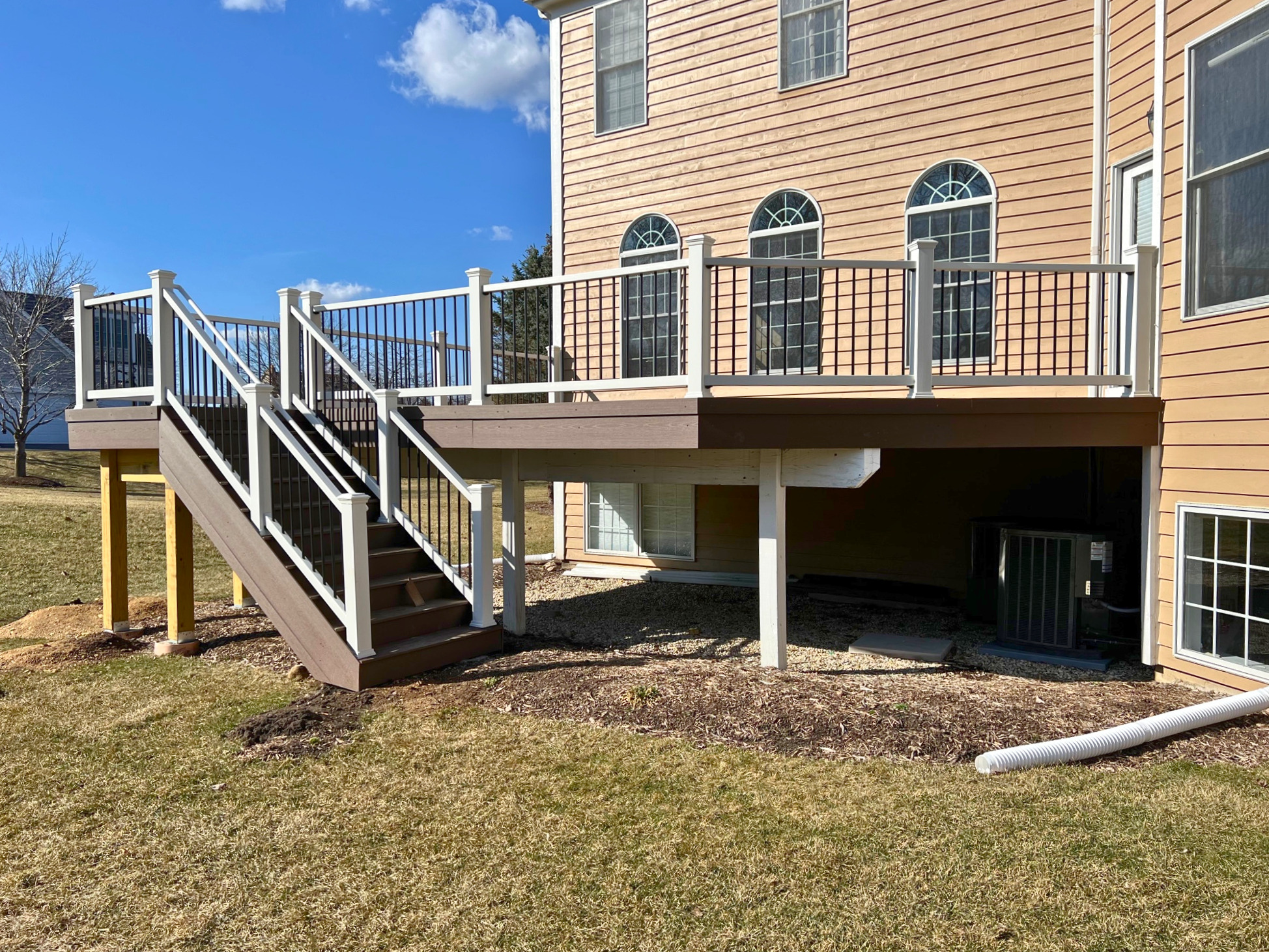 Elevated composite deck in Crystal Lake, IL.