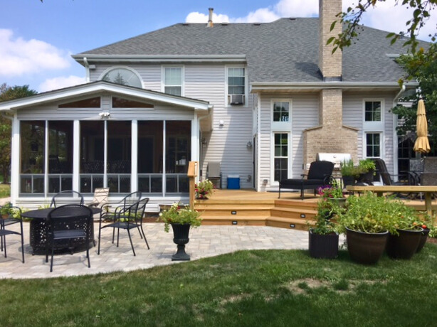 Custom deck, patio, and porch built by trusted deck builder in Schaumburg, IL,  Archadeck.