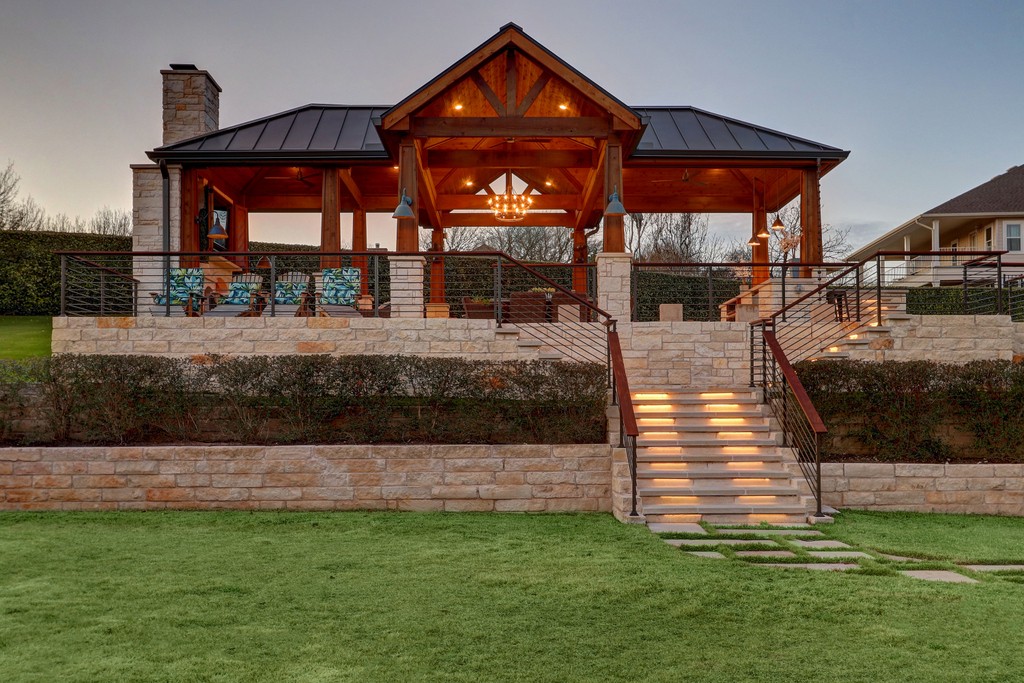 outdoor living spaces