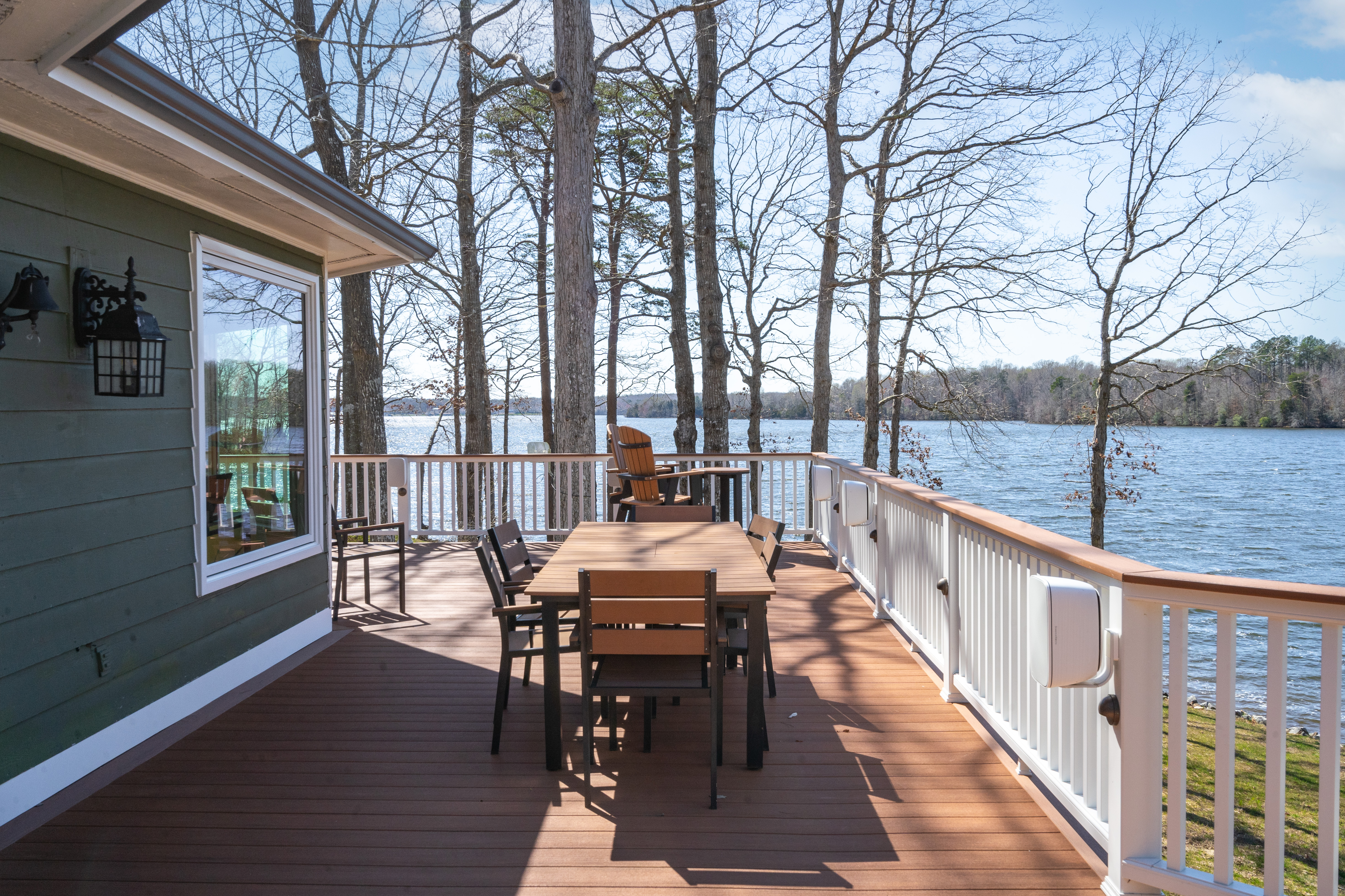 custom-composite-deck-fredericksburg.jpg