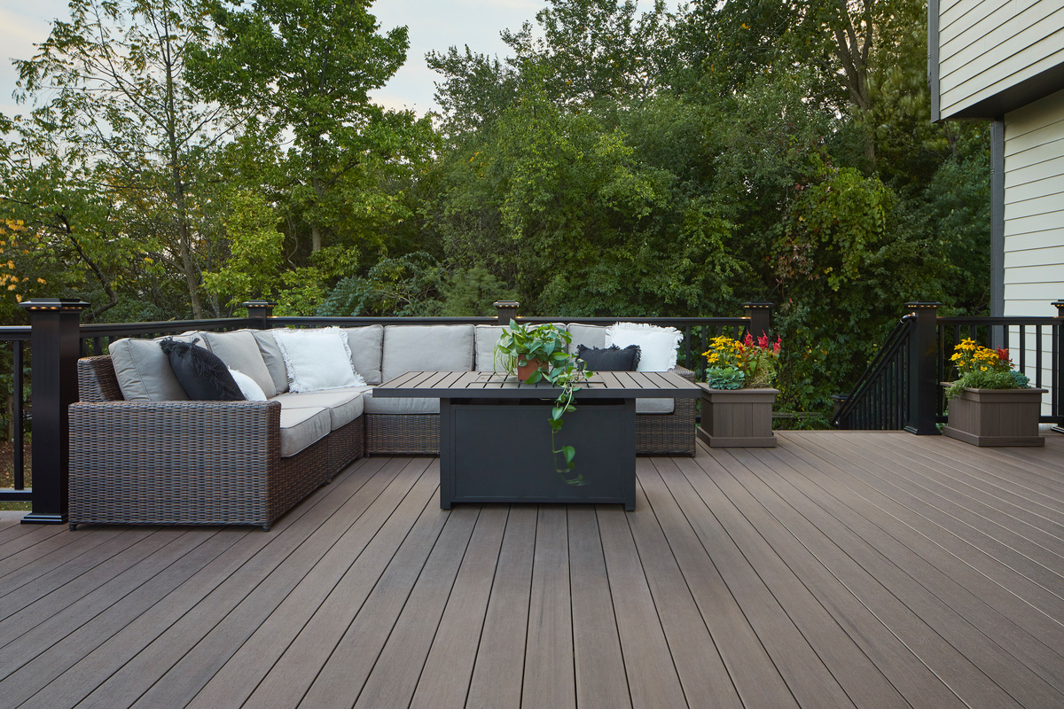 deck-builder-mattawan-mi