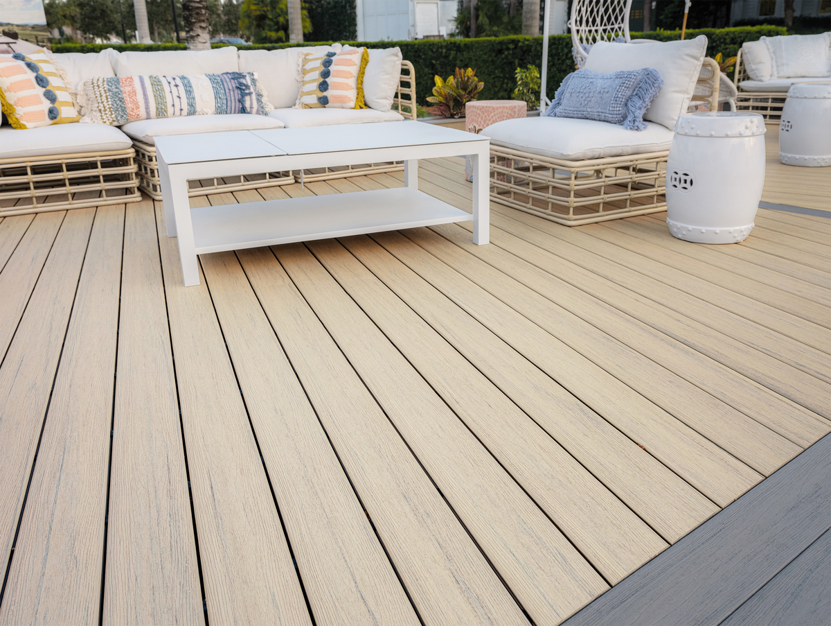 deck-builder-near-williamsburg