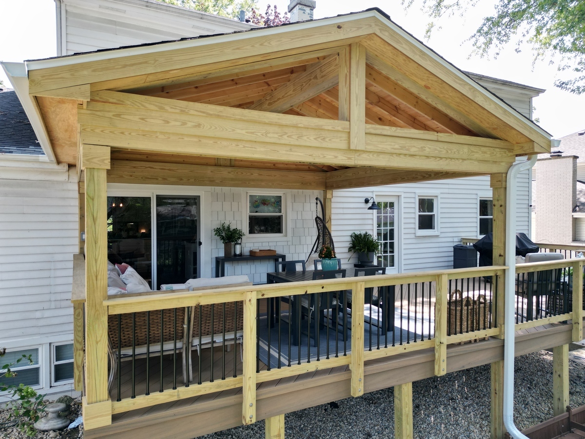 porch-builders-near-willistown
