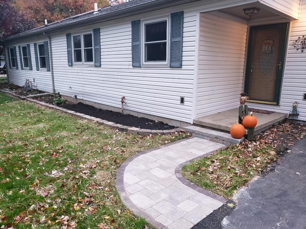 Akron OH front porch and home front entry builder.
