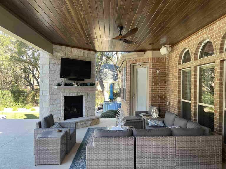 avery ranch outdoor living space