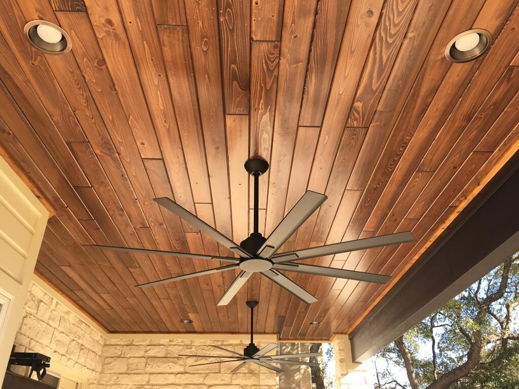 Covered patio ceiling with fan