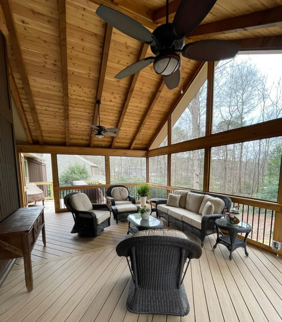 Screened Porch with Patio Furniture