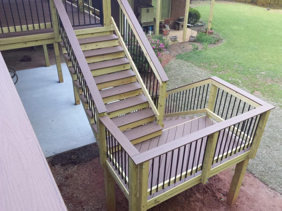 New deck staircase