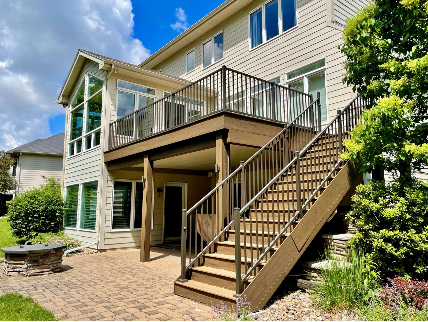 Johnston Combination Outdoor Living Spaces