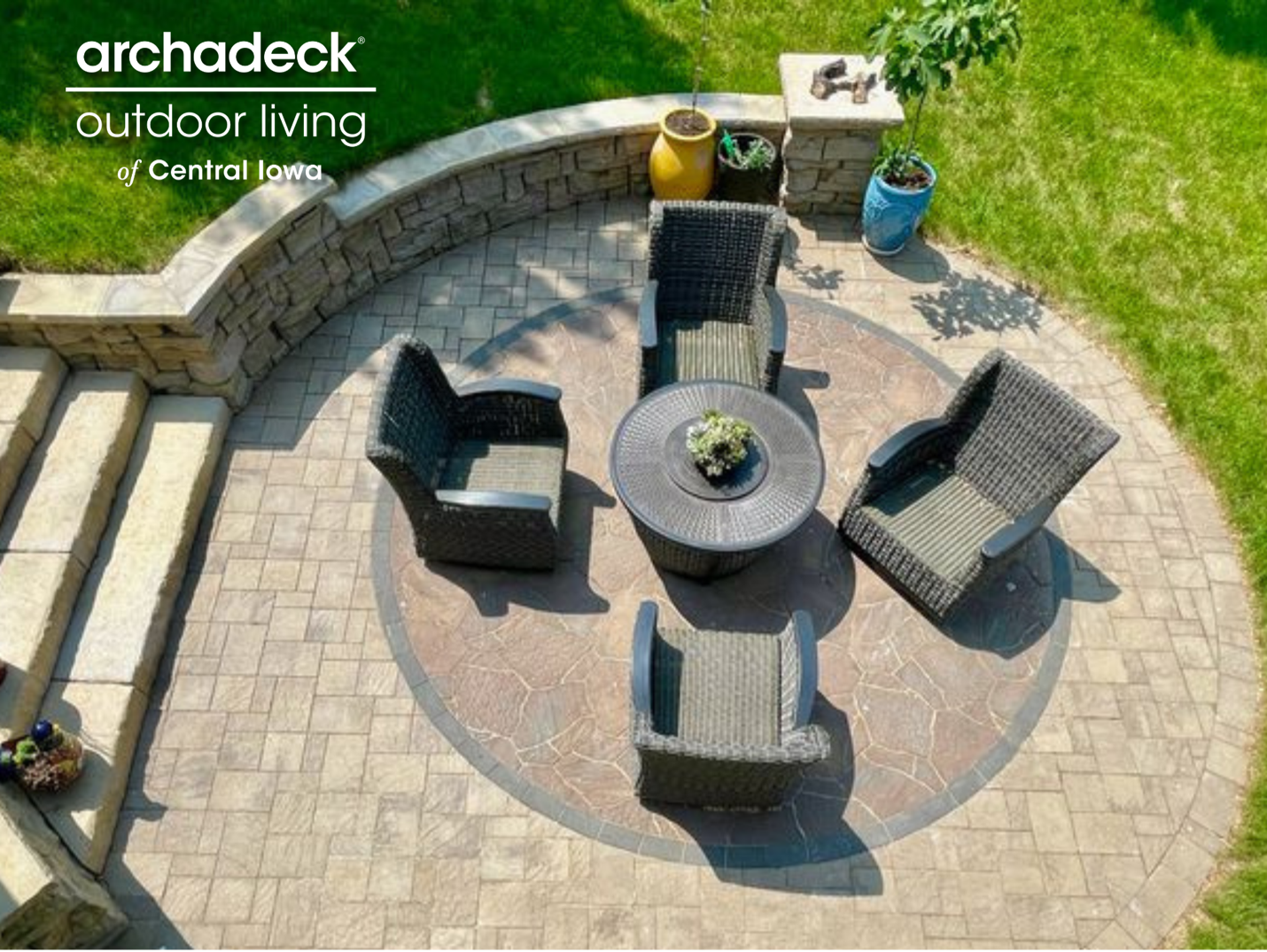 Polk City patio with seating area