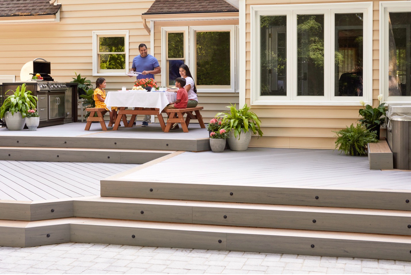 decks for entertaining