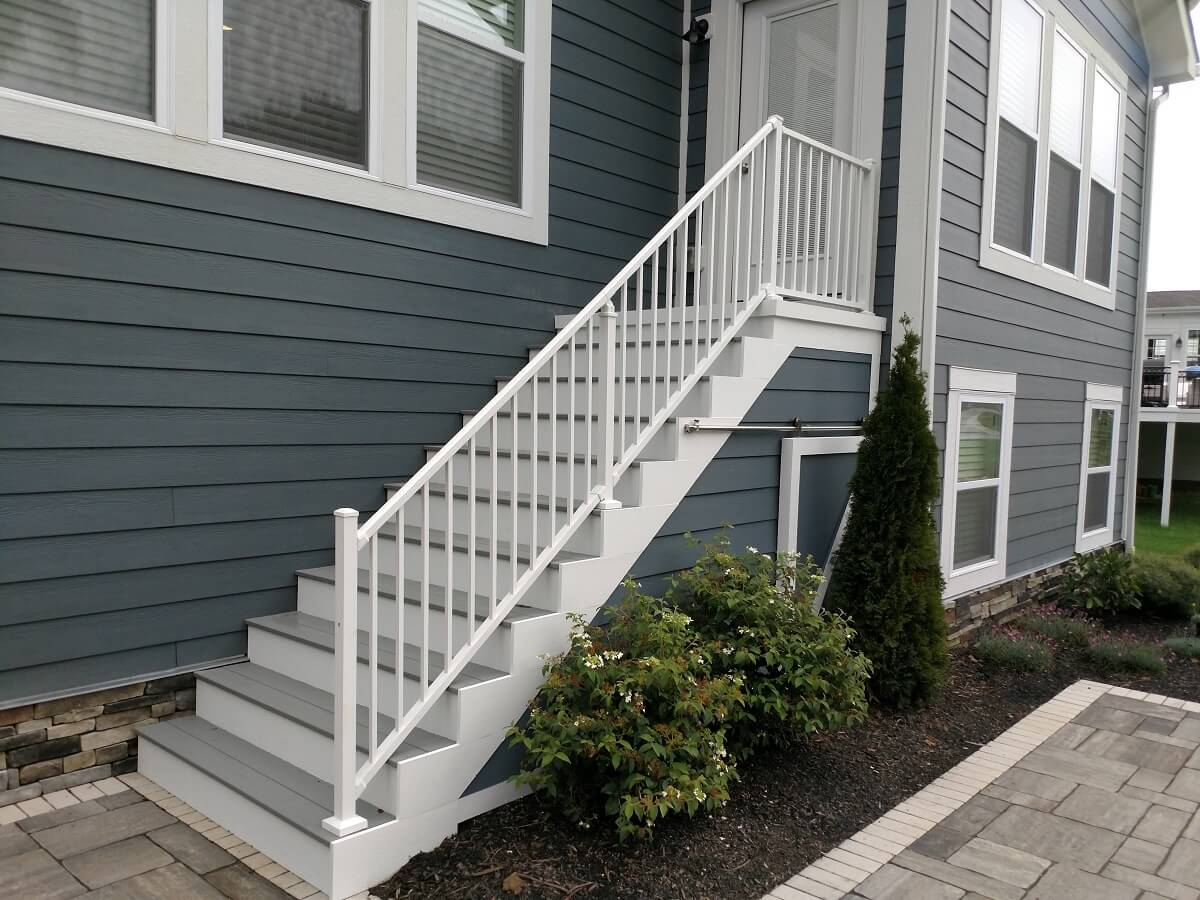 New staircase with railing
