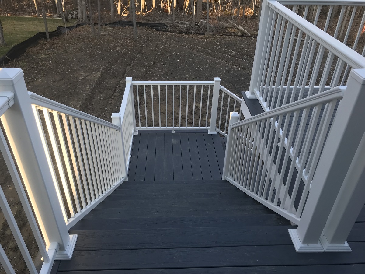 deck with stairs