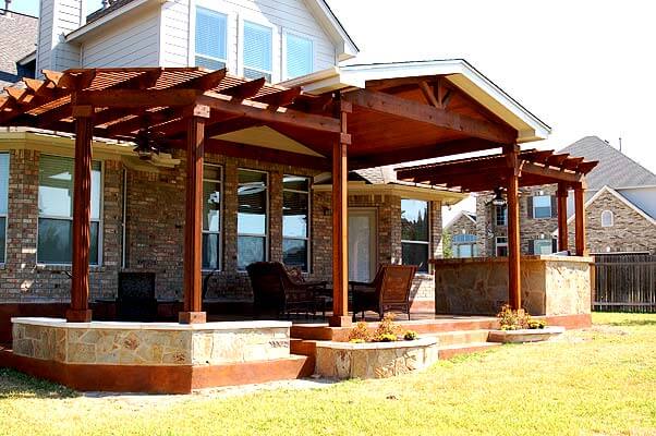 Beefy details make the difference in this pergola by Archadeck of Austin