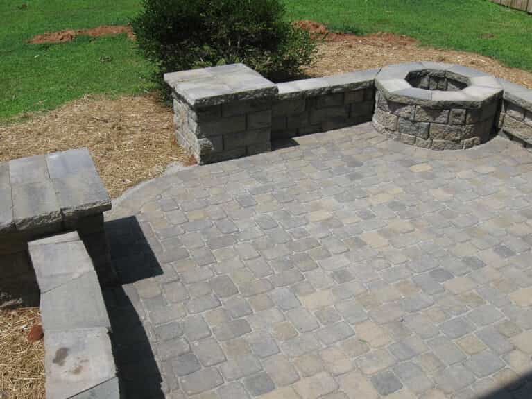 Paver patio with outdoor fire pit