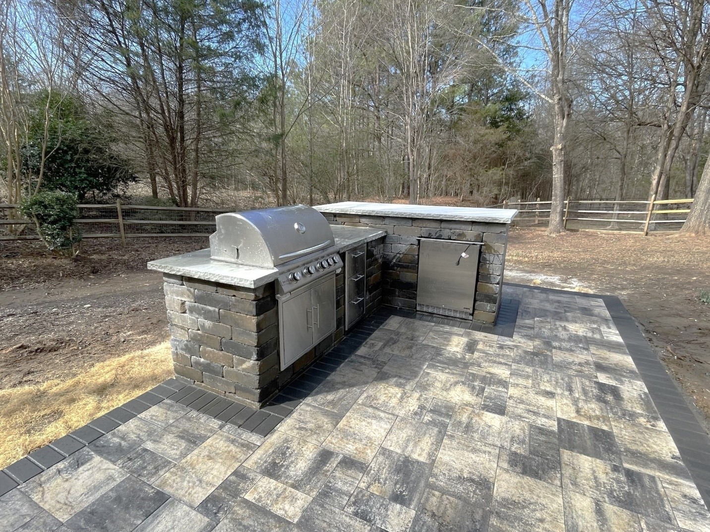 outdoor kitchen