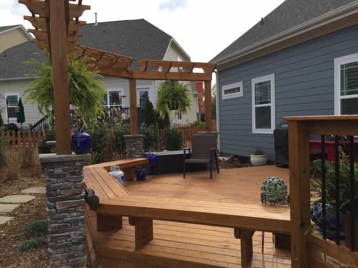traditional wood deck with benches