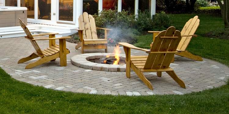 Custom built in patio with fire pit