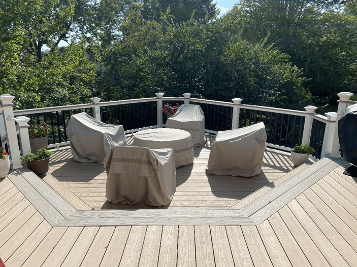 outdoor deck with seating