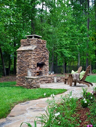 Outdoor fireplace