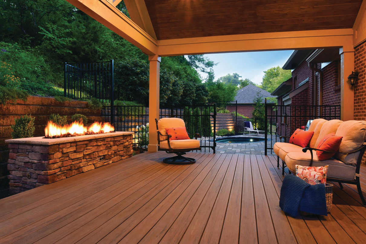 How to Design Your Spartanburg Porch for Cool-Weather Enjoyment