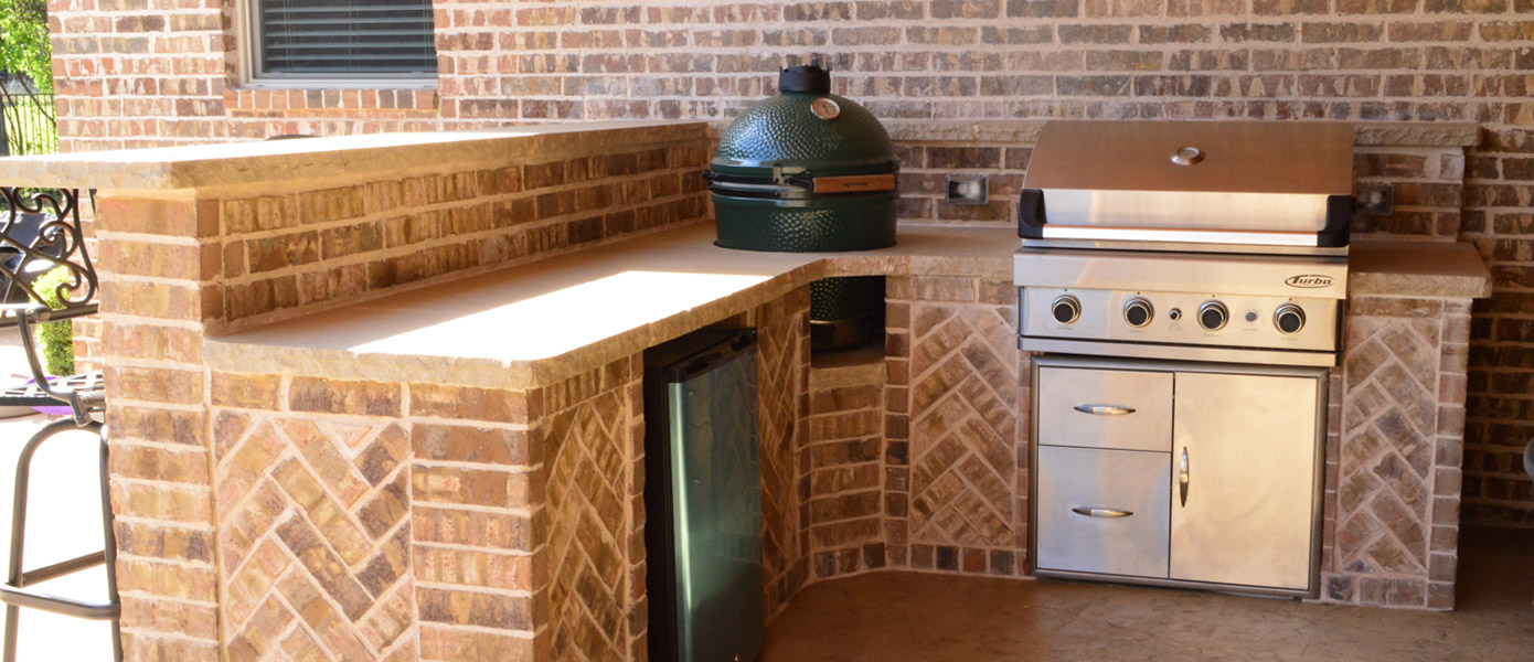 Searching for a custom outdoor kitchen builder in Simpsonville SC?