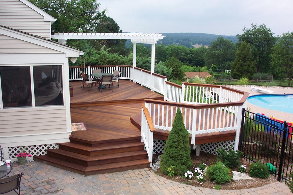 Take Your Living Room Outdoors with Spartanburg’s Most Reputable Deck Builder