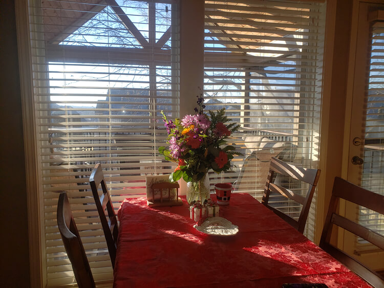 Dining area on screened porch