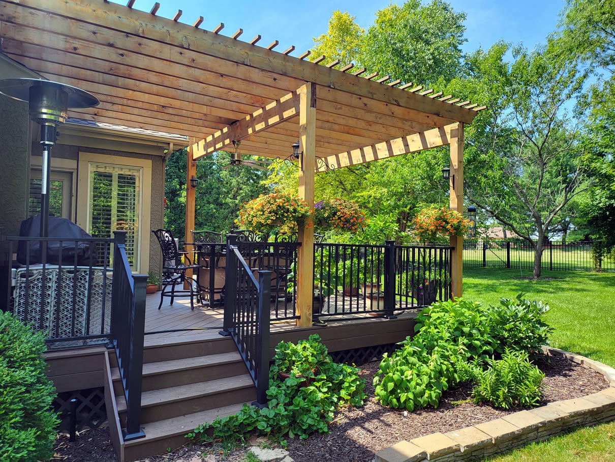 deck and cedar pergola builders Kansas City