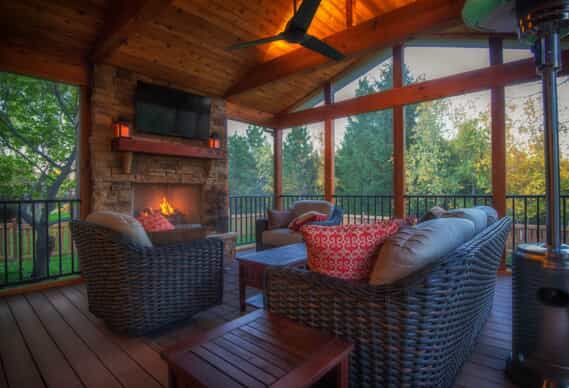 Screened in porch