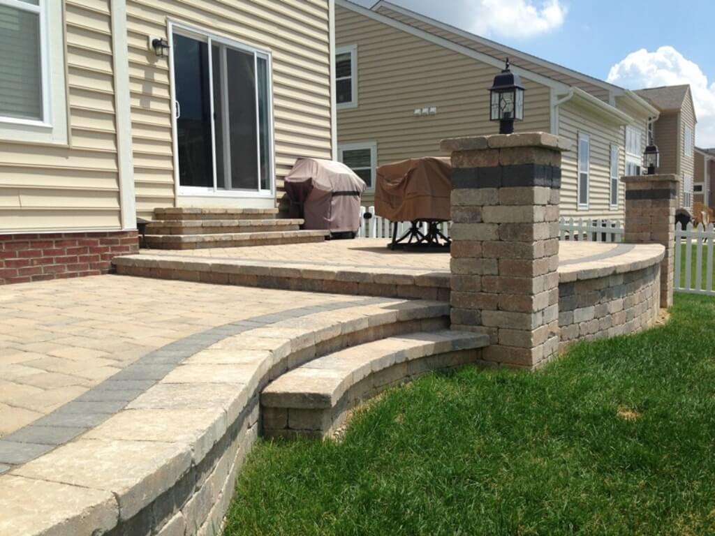 Custom-raised-paver-patio