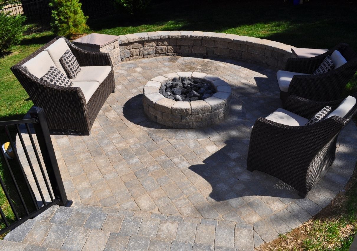 Archadeck builds small Nashville patios