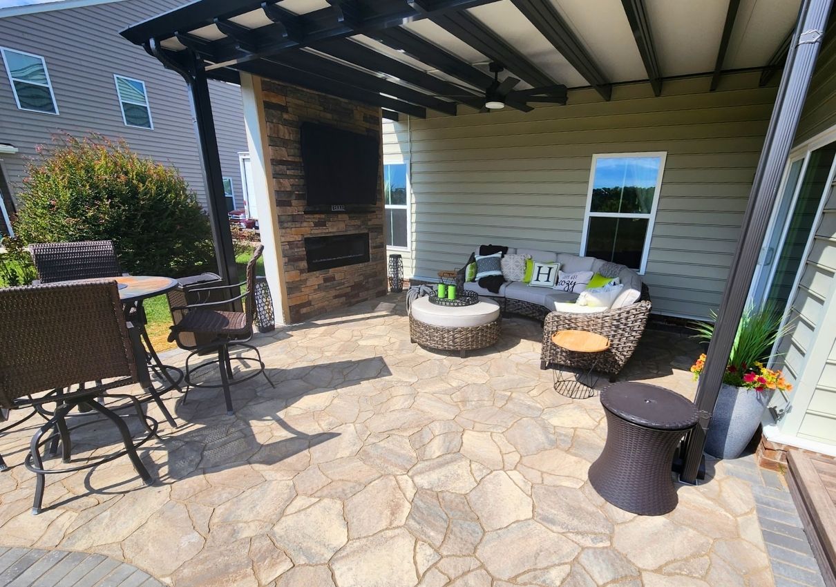 Nashville area covered patio with fireplace