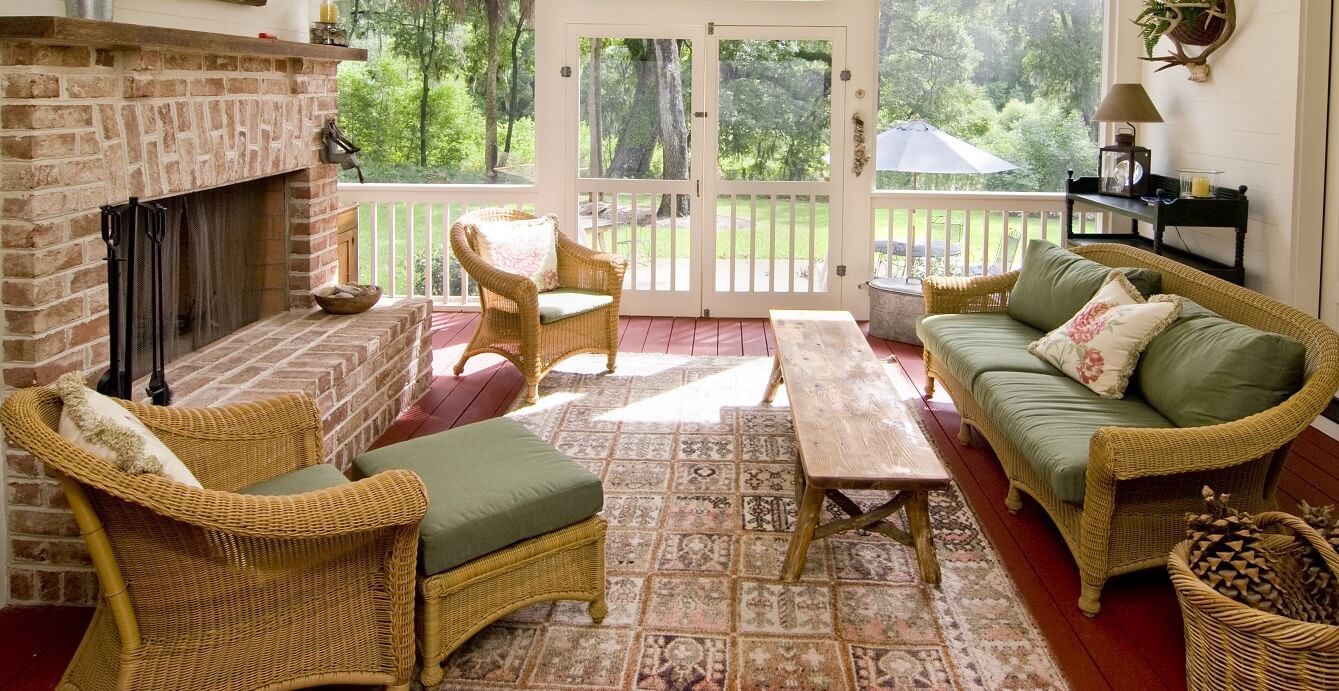 relaxing-screened-porch