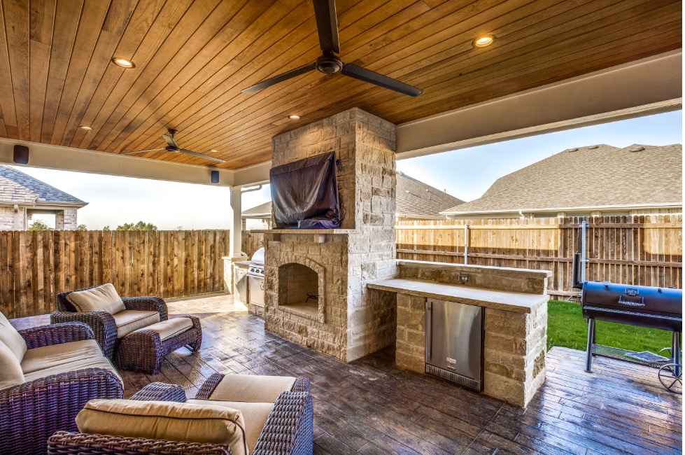 porch roof addition in northeast dallas