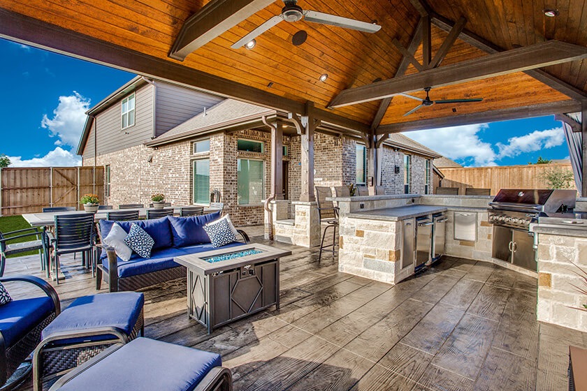 well equipped patio cover design