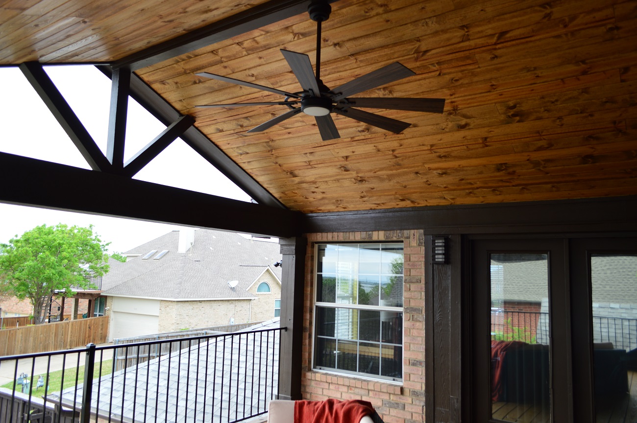 covered porch ceiling with fan