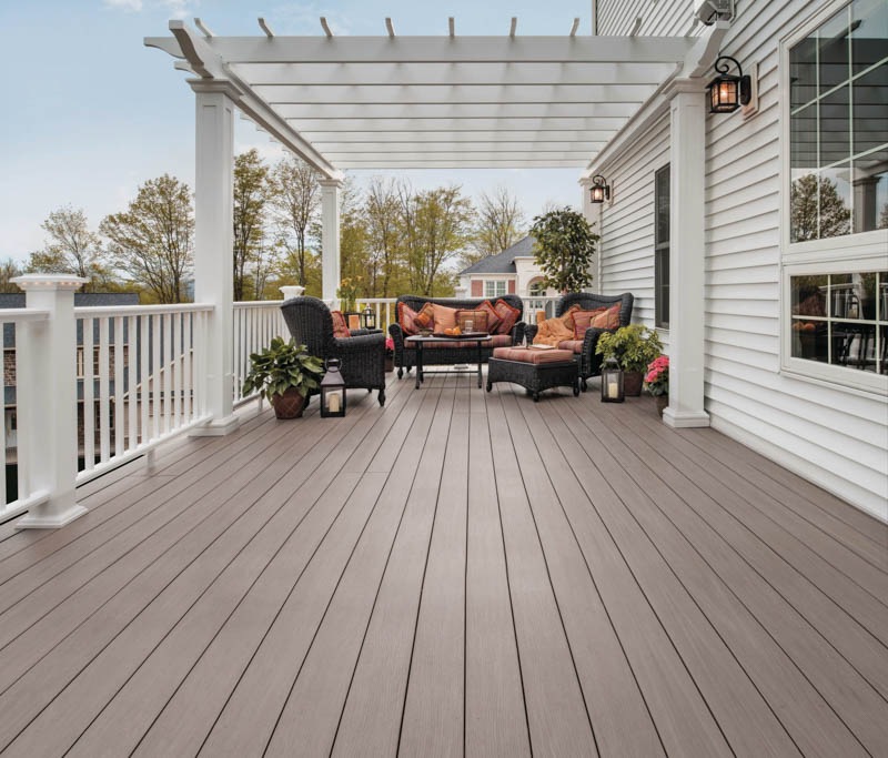 Deck with Pergola