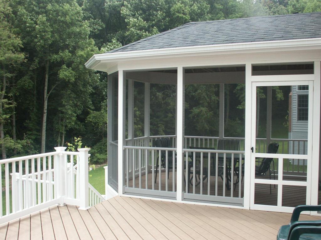 Open and screened in deck