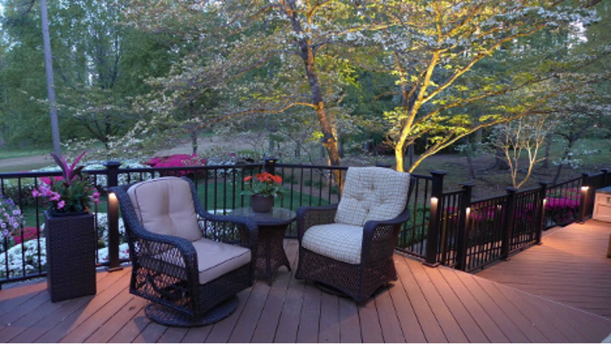 custom decks for outdoor living