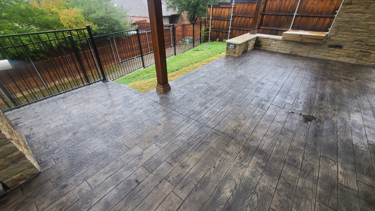 stamped and stained concrete back patio