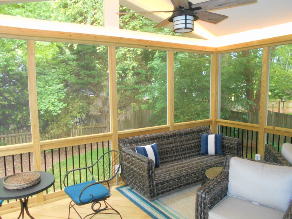 What is the best size for a new screened-in porch? | Raleigh, Durham 