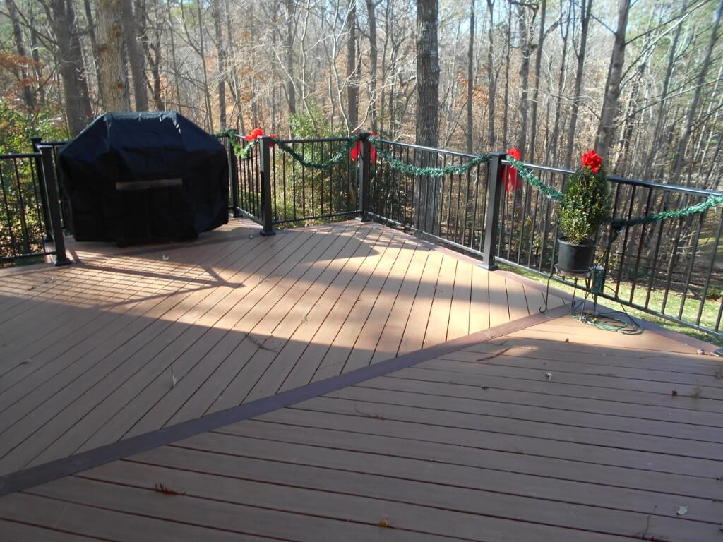 build a deck in winter