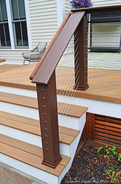 Deck with cable rail
