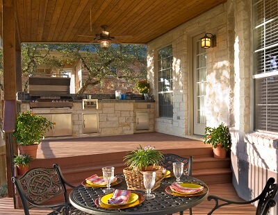 outdoor kitchen