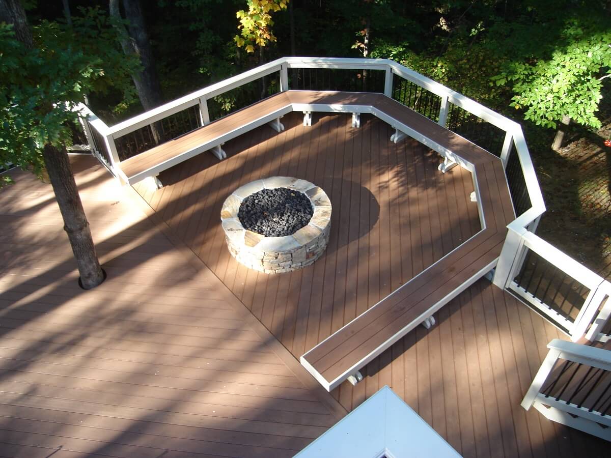Curved Bench and Fire Pit