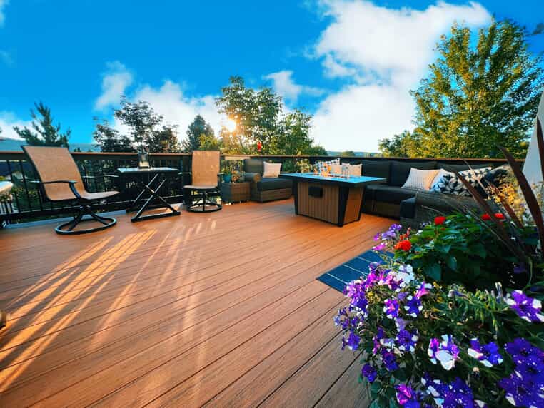 deck with flowers