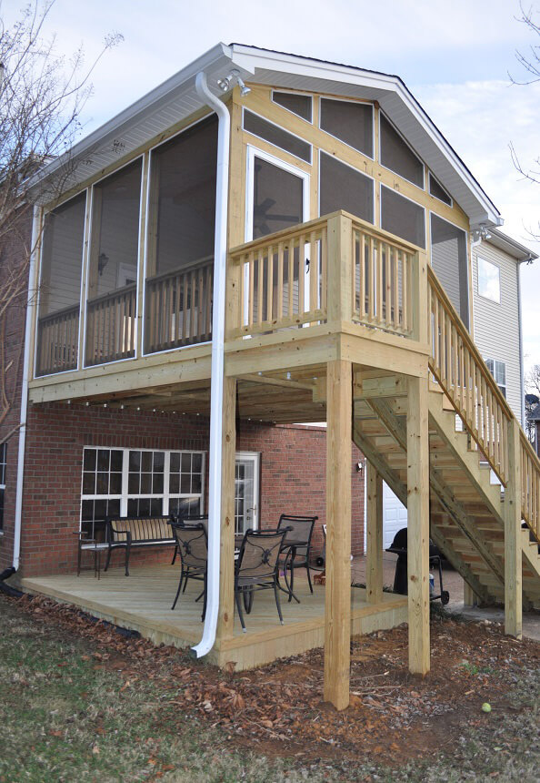 second story deck with stairs